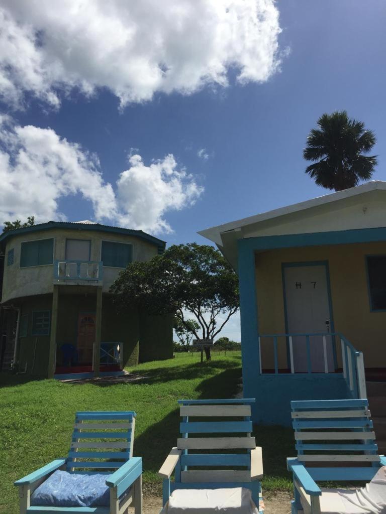 Waikiki Guest House Treasure Beach Kültér fotó
